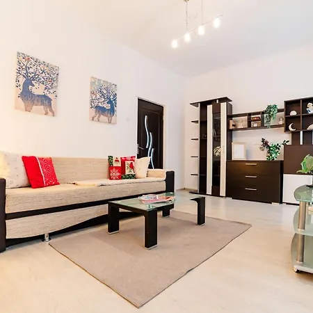 Anastasia With Parking Apartment Brasov