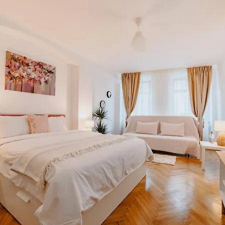 Anastasia With Parking Apartment Brasov